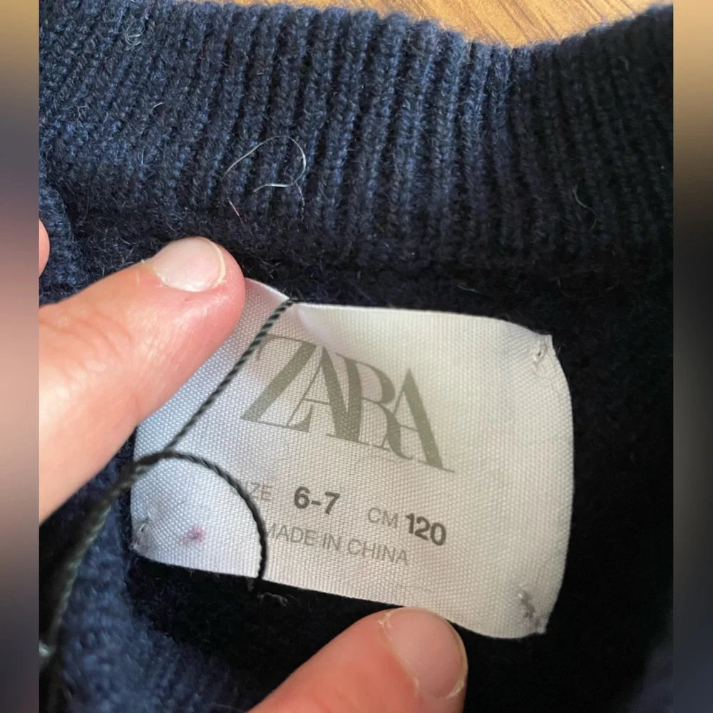 Zara kids %100 Cashmere Red and dark navy Striped Sweater